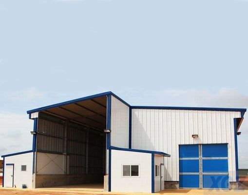 โครงสร้างสีเหล็ก Hanger อาคารอุตสาหกรรมคลังสินค้า Prefabricated