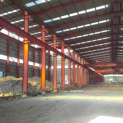 โรงงานโครงสร้างเหล็กกันน้ํา ไฟคาร์บอนต่ํา โรงงานโลหะ Prefab