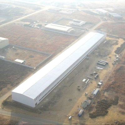 โรงงานโครงสร้างเหล็กกันน้ํา ไฟคาร์บอนต่ํา โรงงานโลหะ Prefab