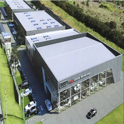 โครงสร้างเหล็กเบา โครงสร้างโกดังโลหะ Prefab อาคารห้องแสดงสินค้า