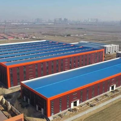 โครงสร้างคลังสินค้าโลหะ Prefab กันสนิม OEM With Portal Frame