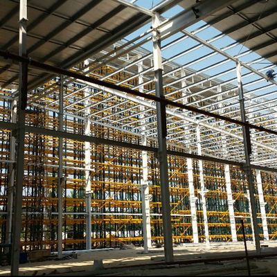 โรงงานโครงสร้างเหล็กอุตสาหกรรม Prefab โครงการก่อสร้าง Pre-Engineered สําหรับโกดัง